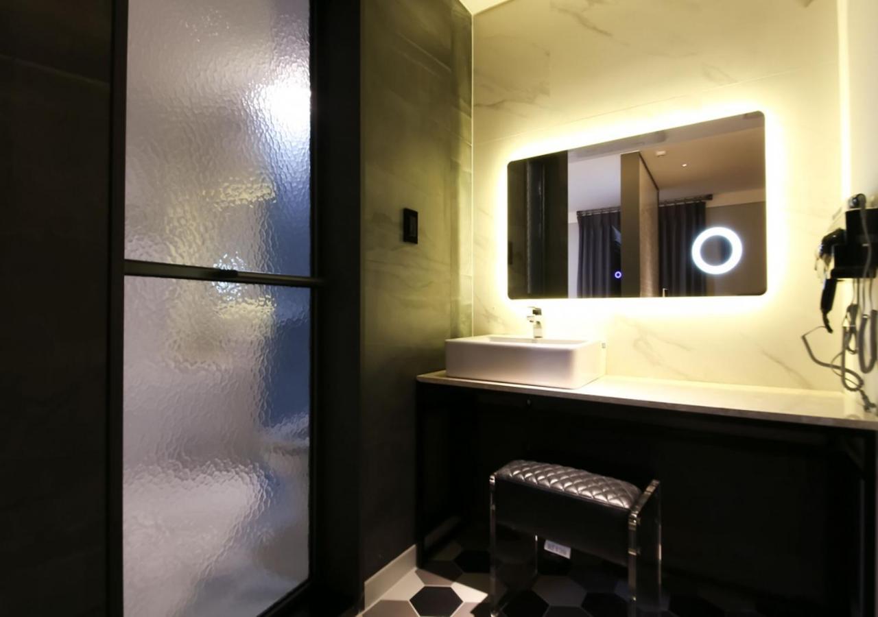 West In Hotel Yeosu Exterior foto